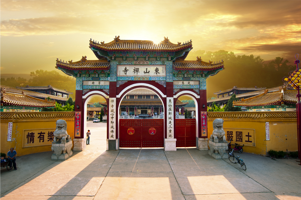 國(guó)家AAA級(jí)旅游景區(qū)東山禪寺